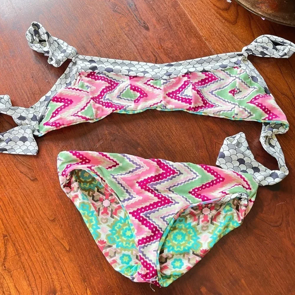 Maaji Reversbiel Bikini- Size 8